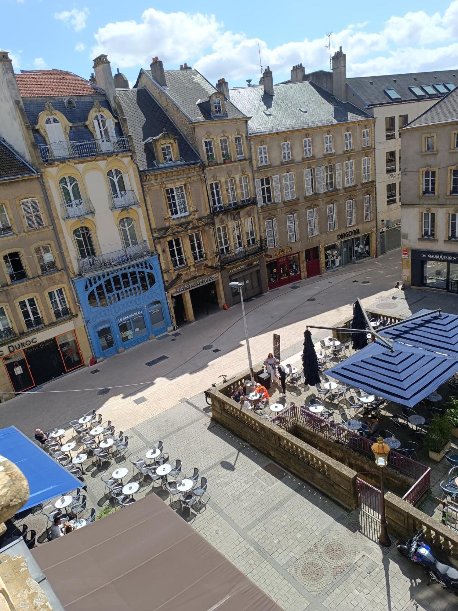 Appartement Duplexcoeur De Ville Metz Esterno foto
